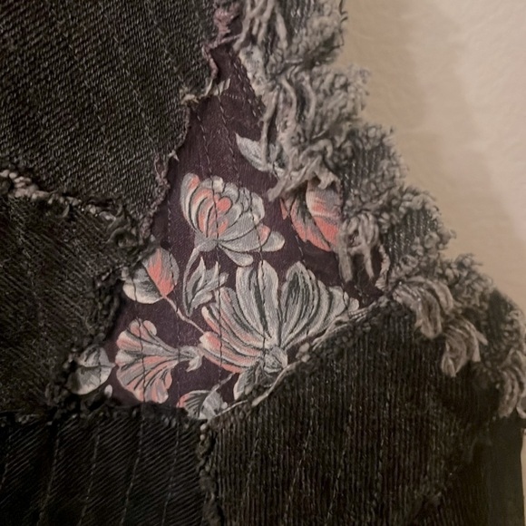 Boho jean vest size M/L grunge - Picture 3 of 16